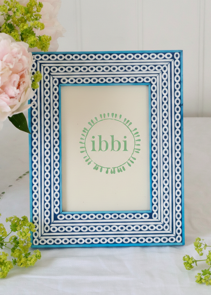 Photo Frame - Navy & Turquoise Circle