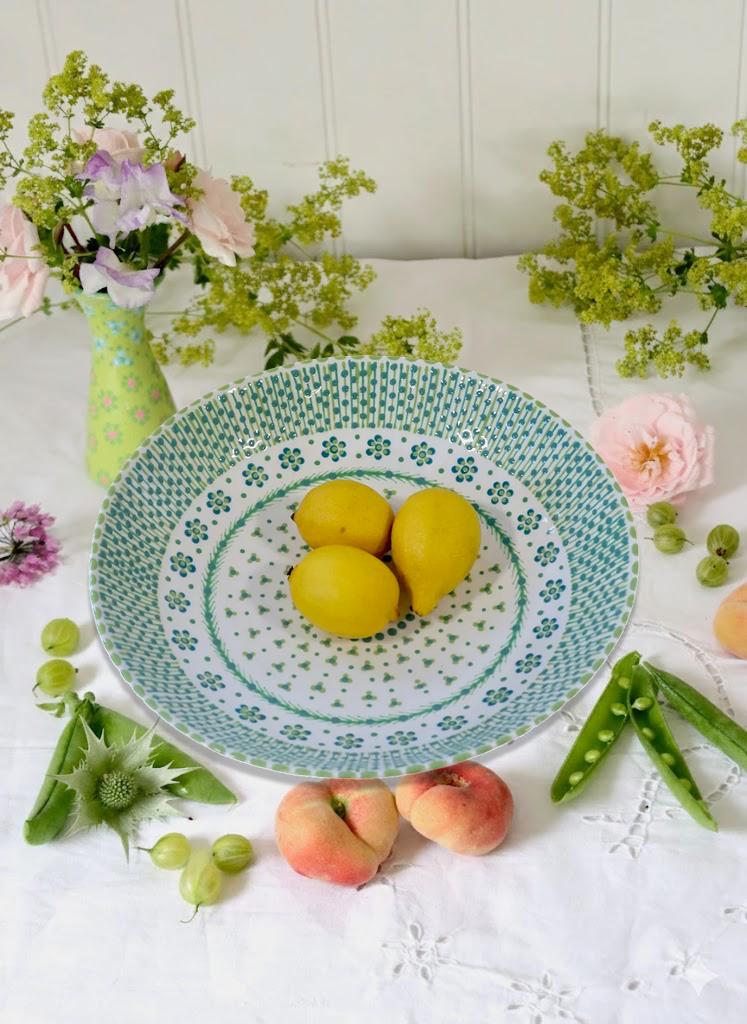 Olivia Fruit Bowl - White & Teal