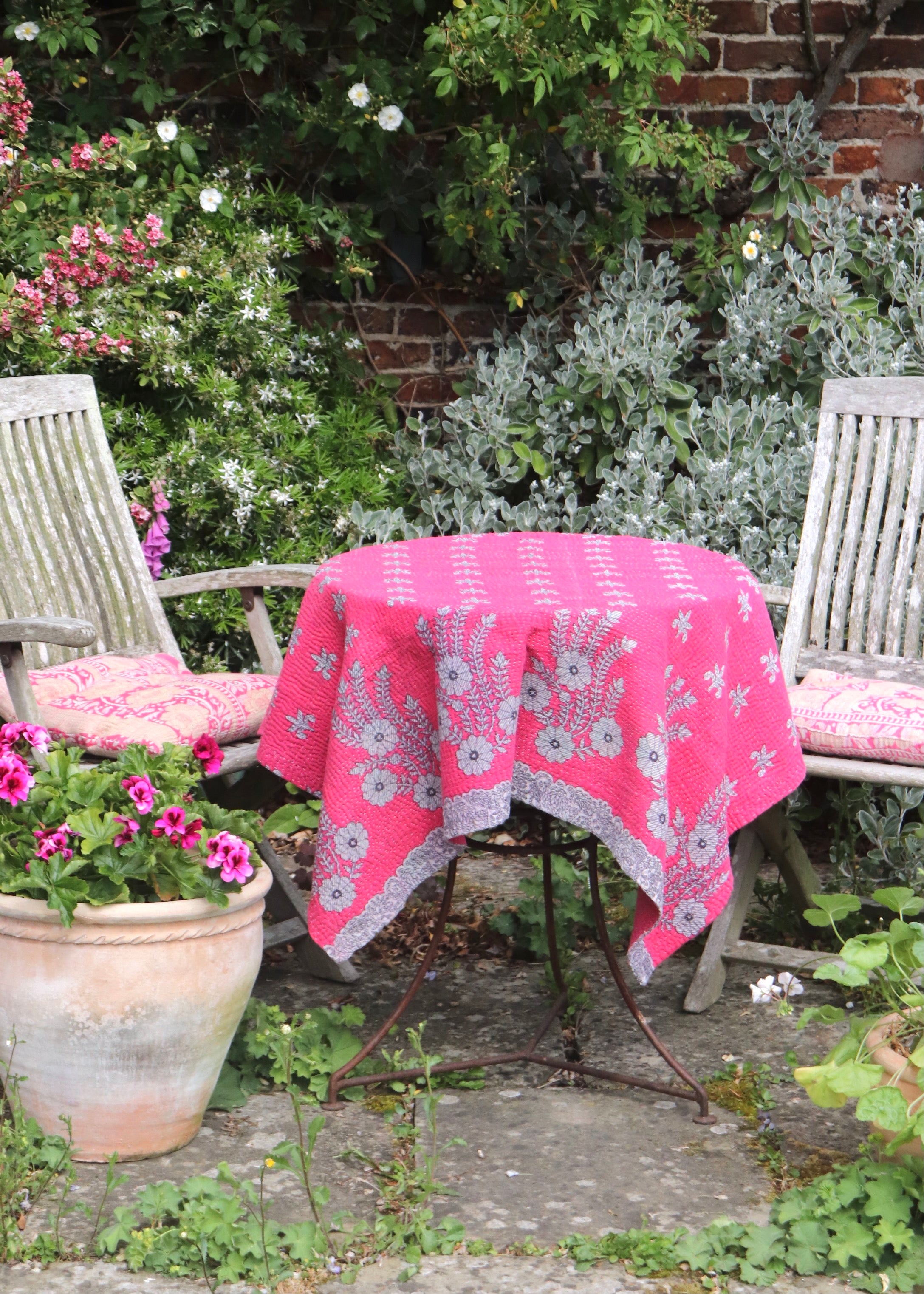 Little Kantha Throw - 271