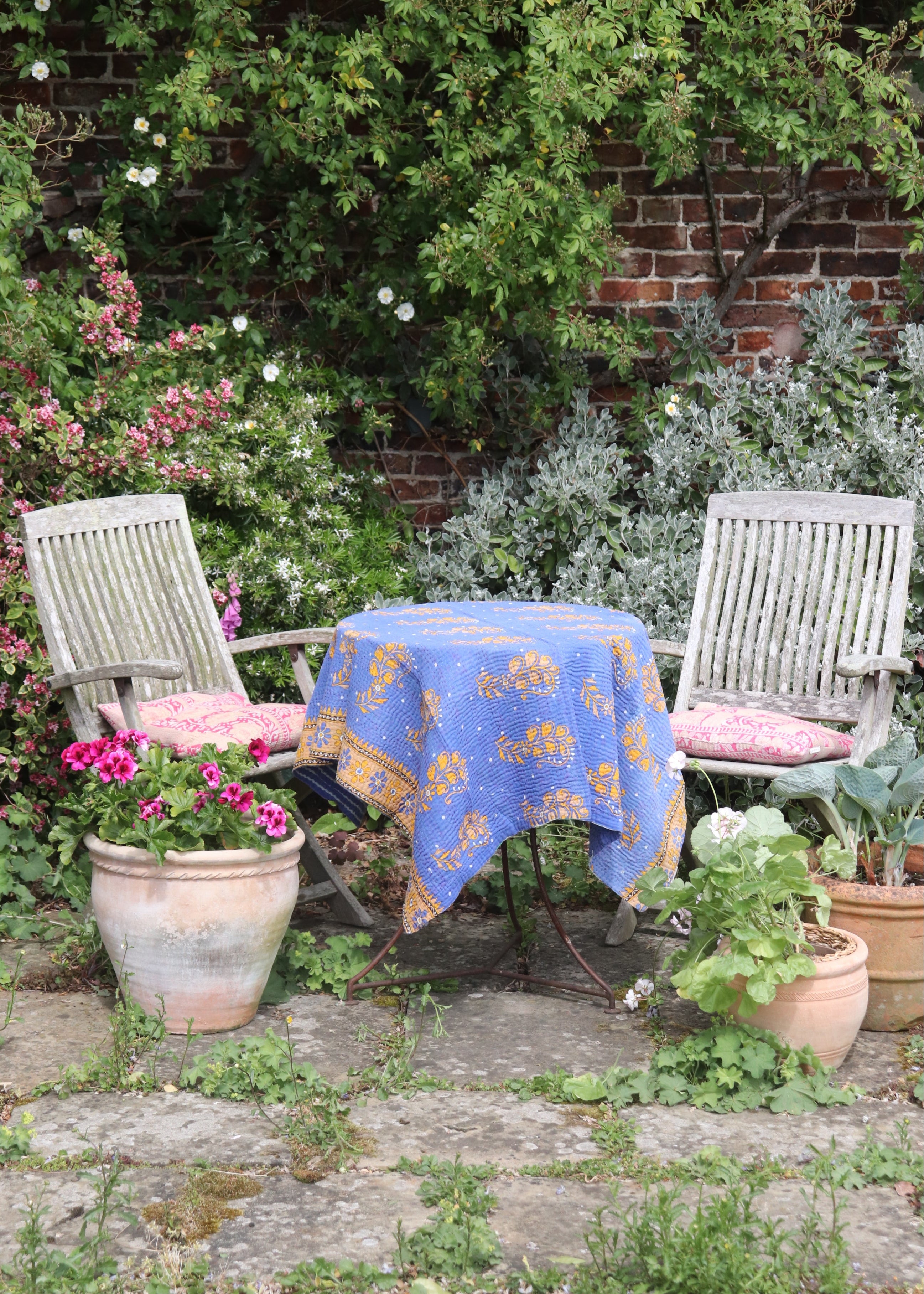 Little Kantha Throw - 275