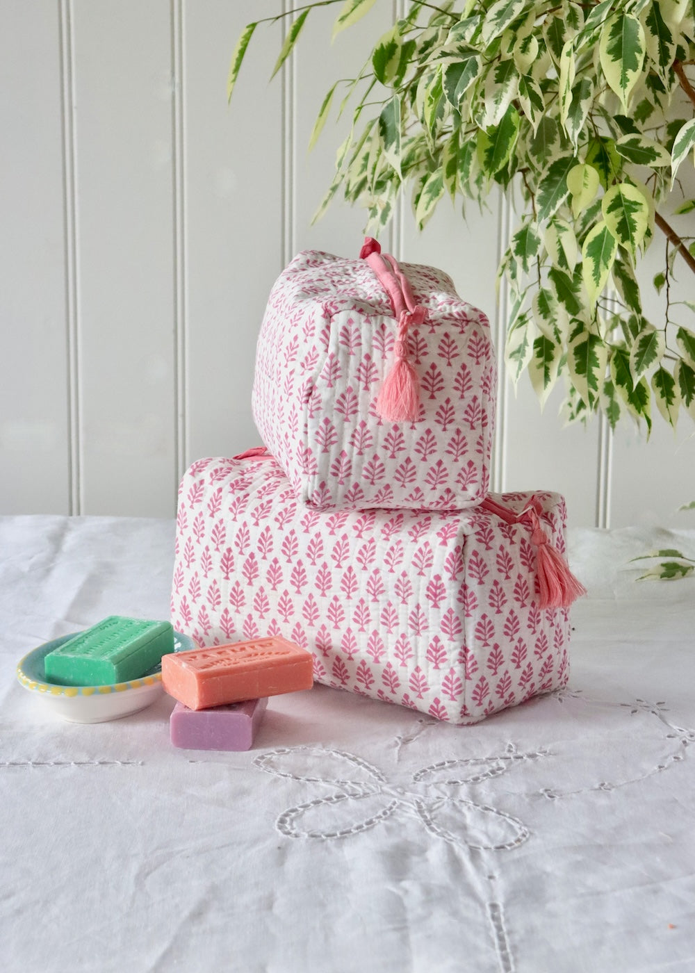 Wash Bag- Neem Pink