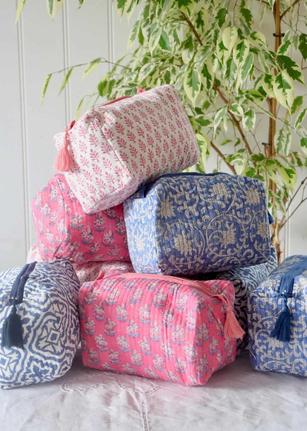 Wash Bag- Neem Pink