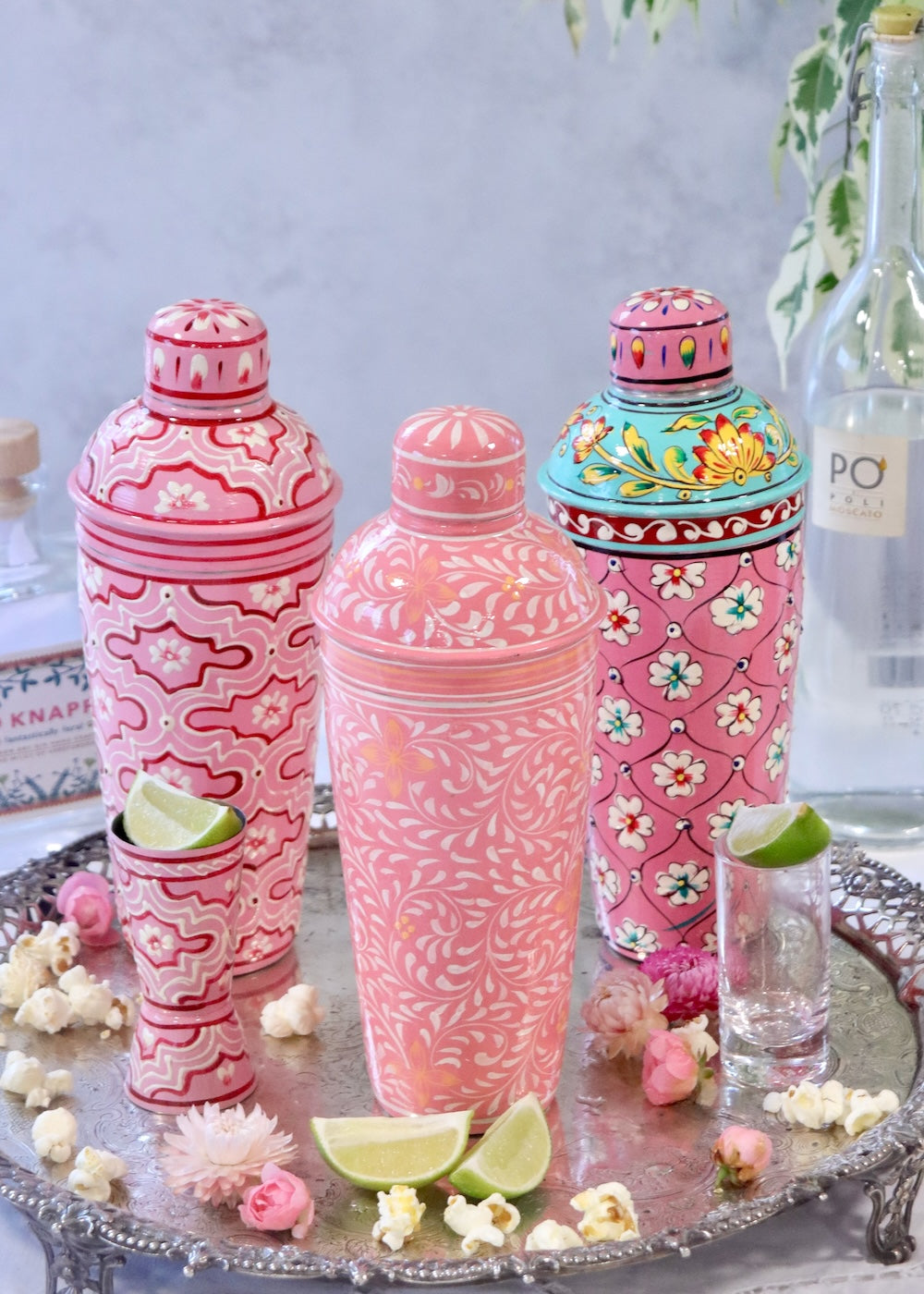 NEW STYLE: Cocktail Shaker - Retro Pink