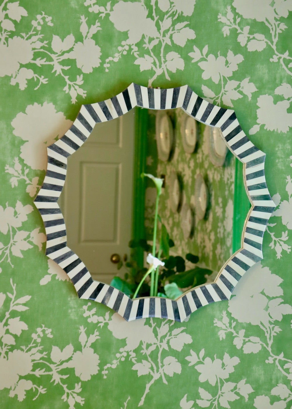 Scalloped Inlay Mirror - Dark Grey & Natural