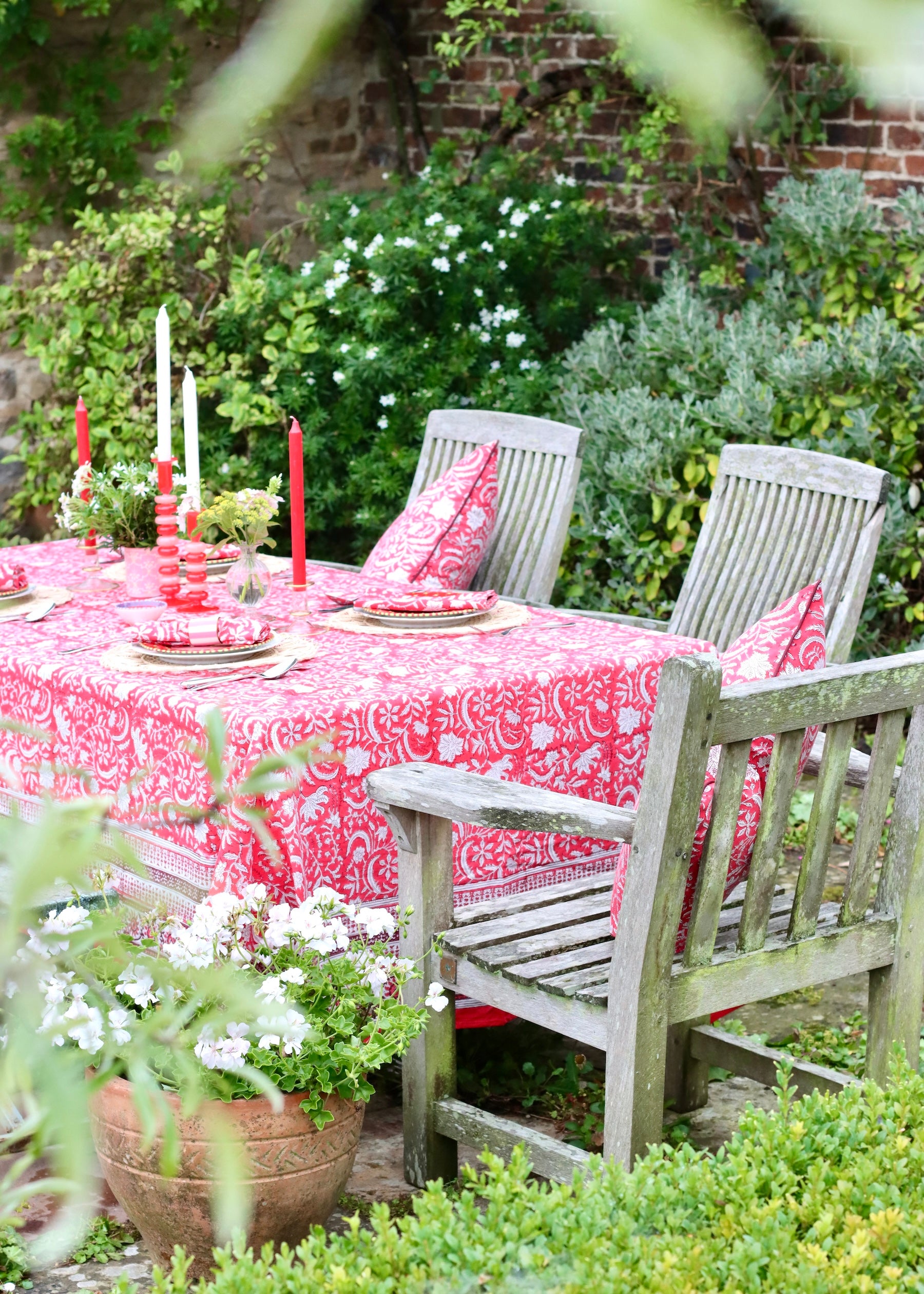 TABLECLOTH - Christmas Red