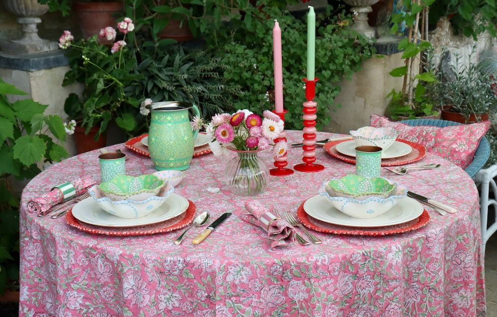 ROUND TABLECLOTH - English Summer Garden