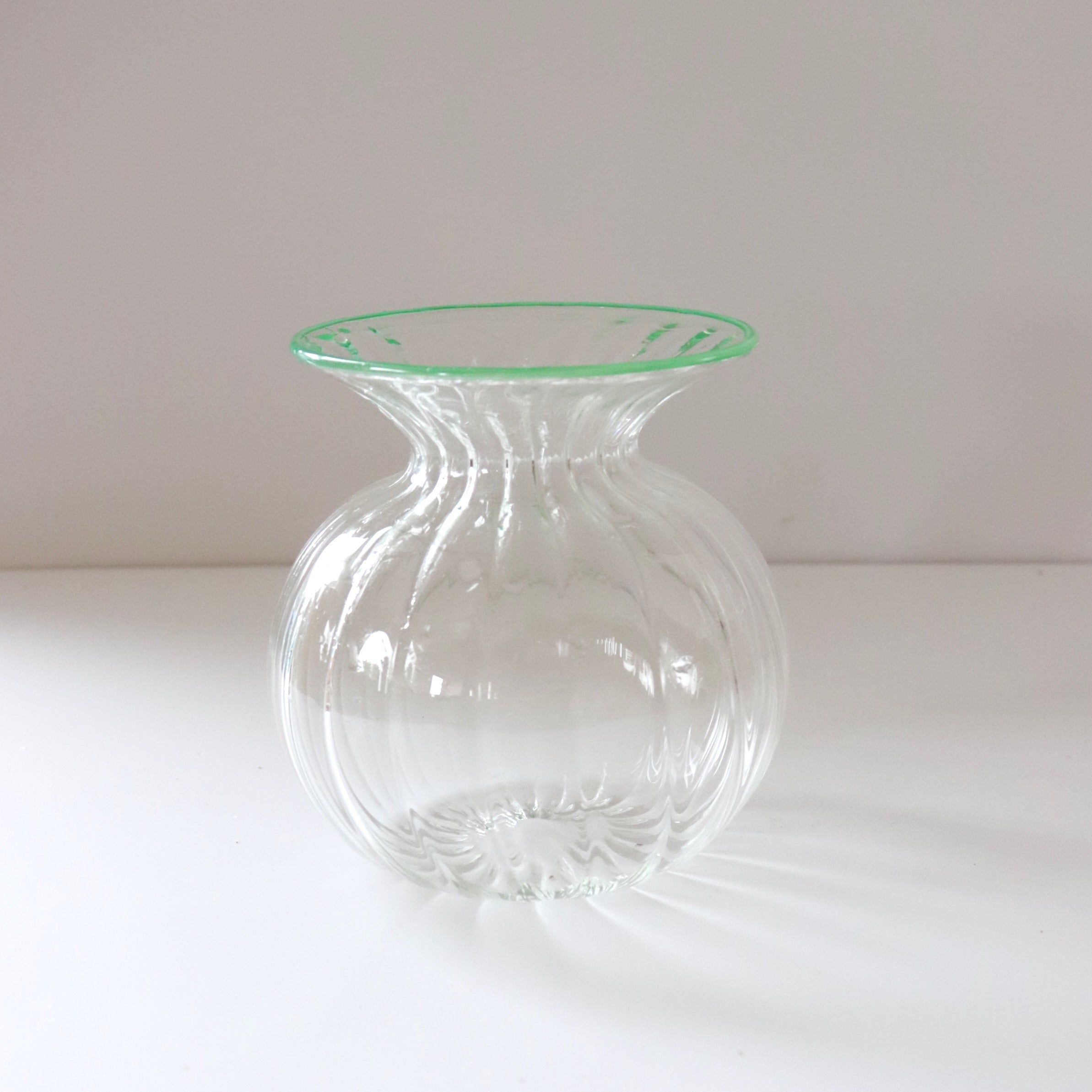 Luna Vase - Lime Rim