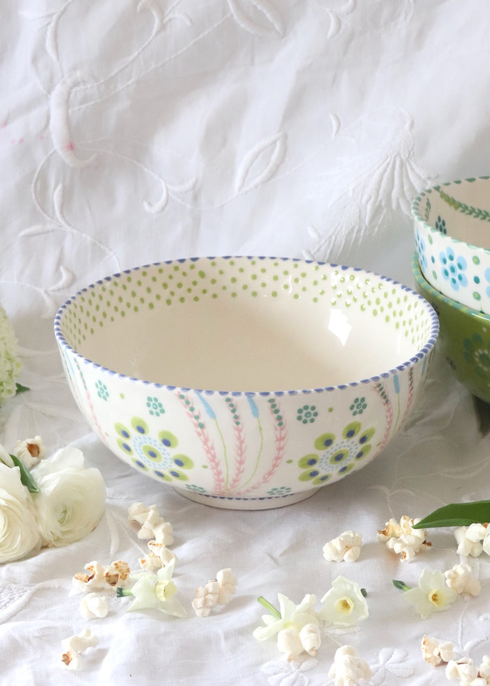 Fruit Bowl - White and Lime Daisy