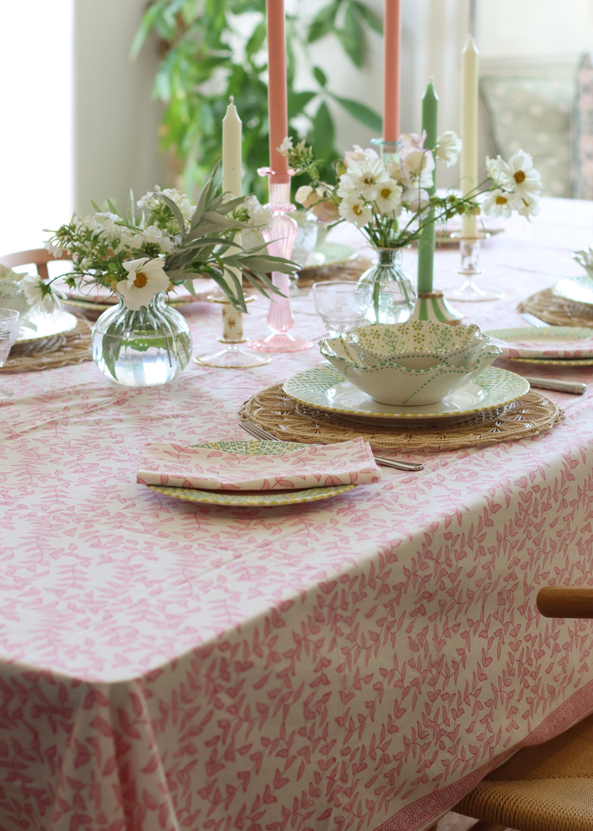 TABLECLOTH - Little Pink Leaf