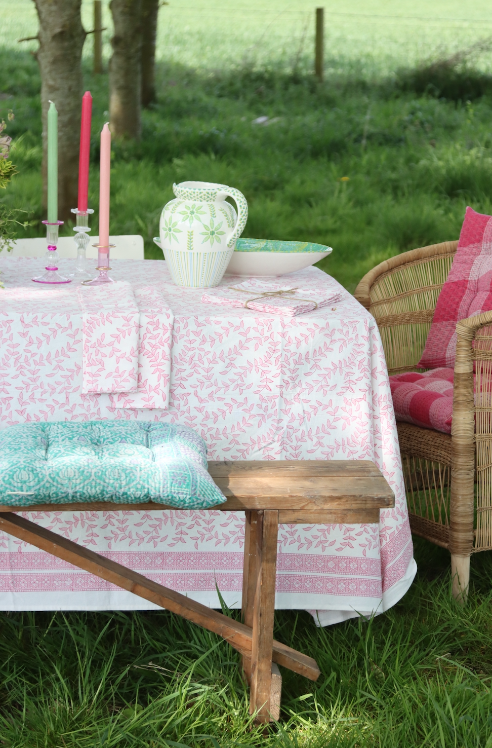 TABLECLOTH - Little Pink Leaf