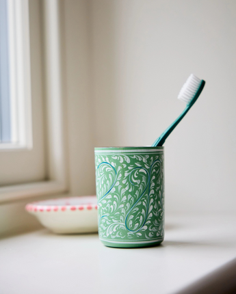Lila Pot