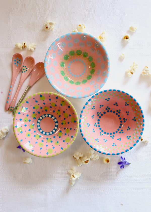NEW IN: Nut Bowl - SET of 3 All The Pinks