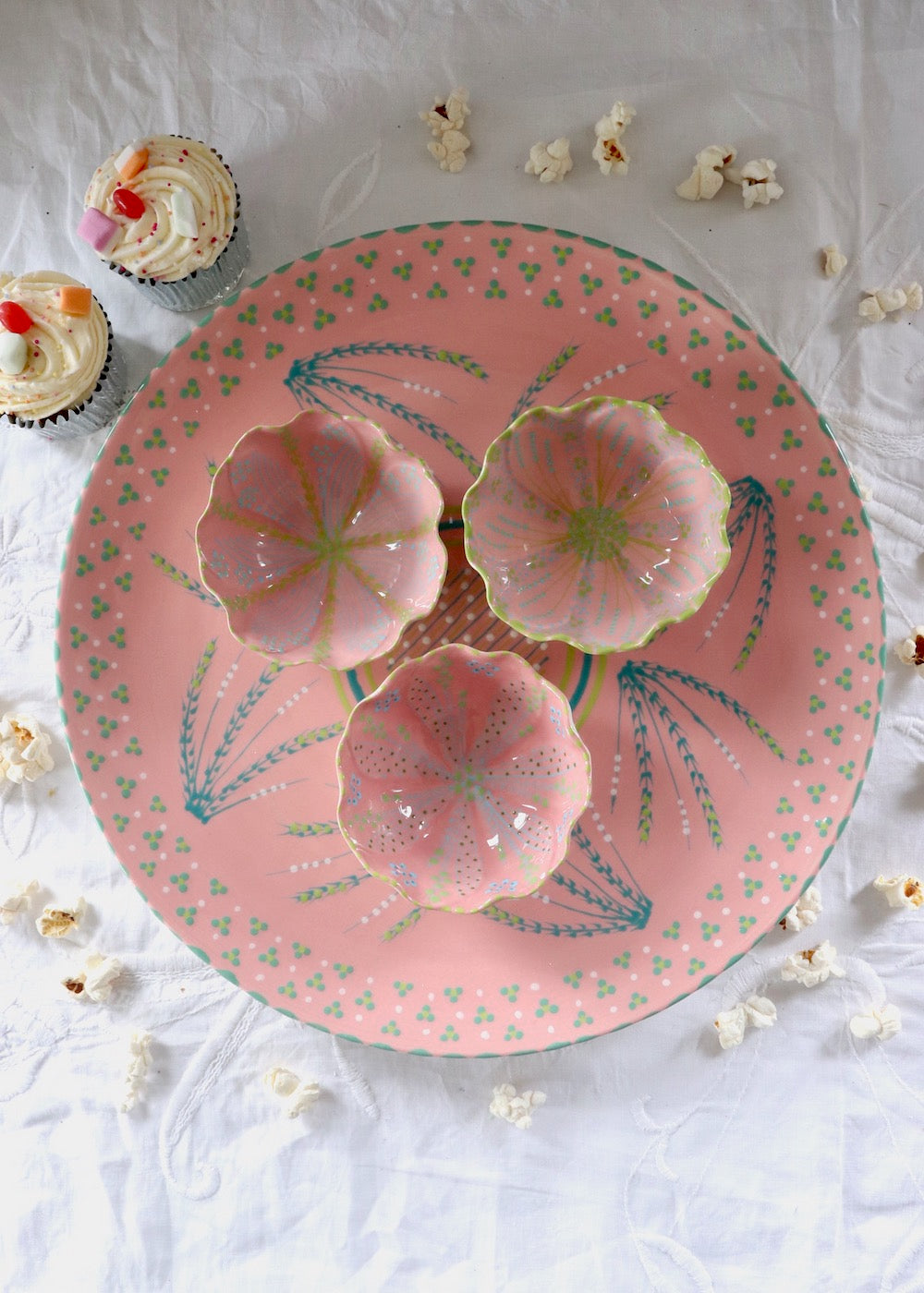 Round Platter & Ramekin Set - All the Pinks