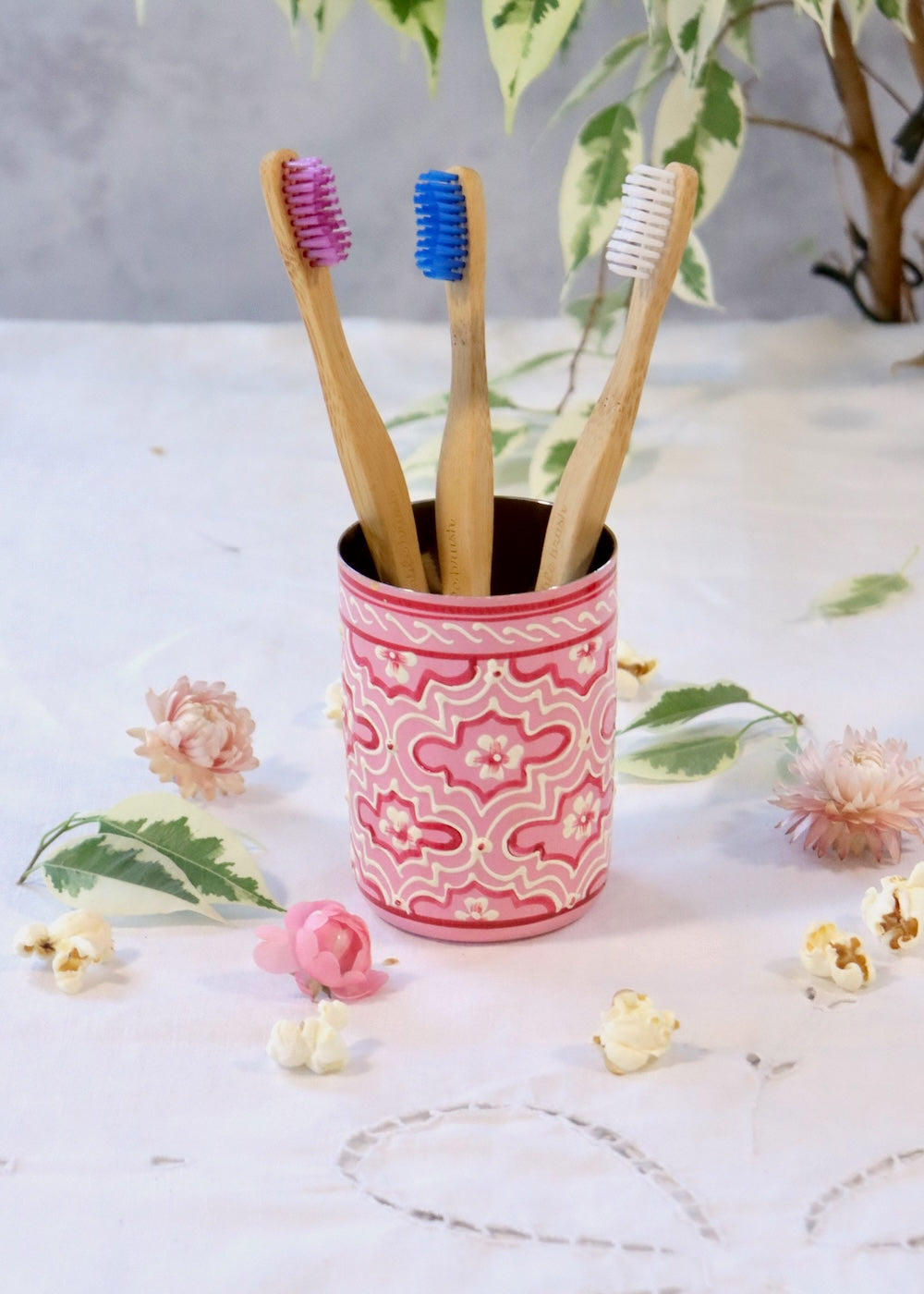 Brush Pot - Retro Pink