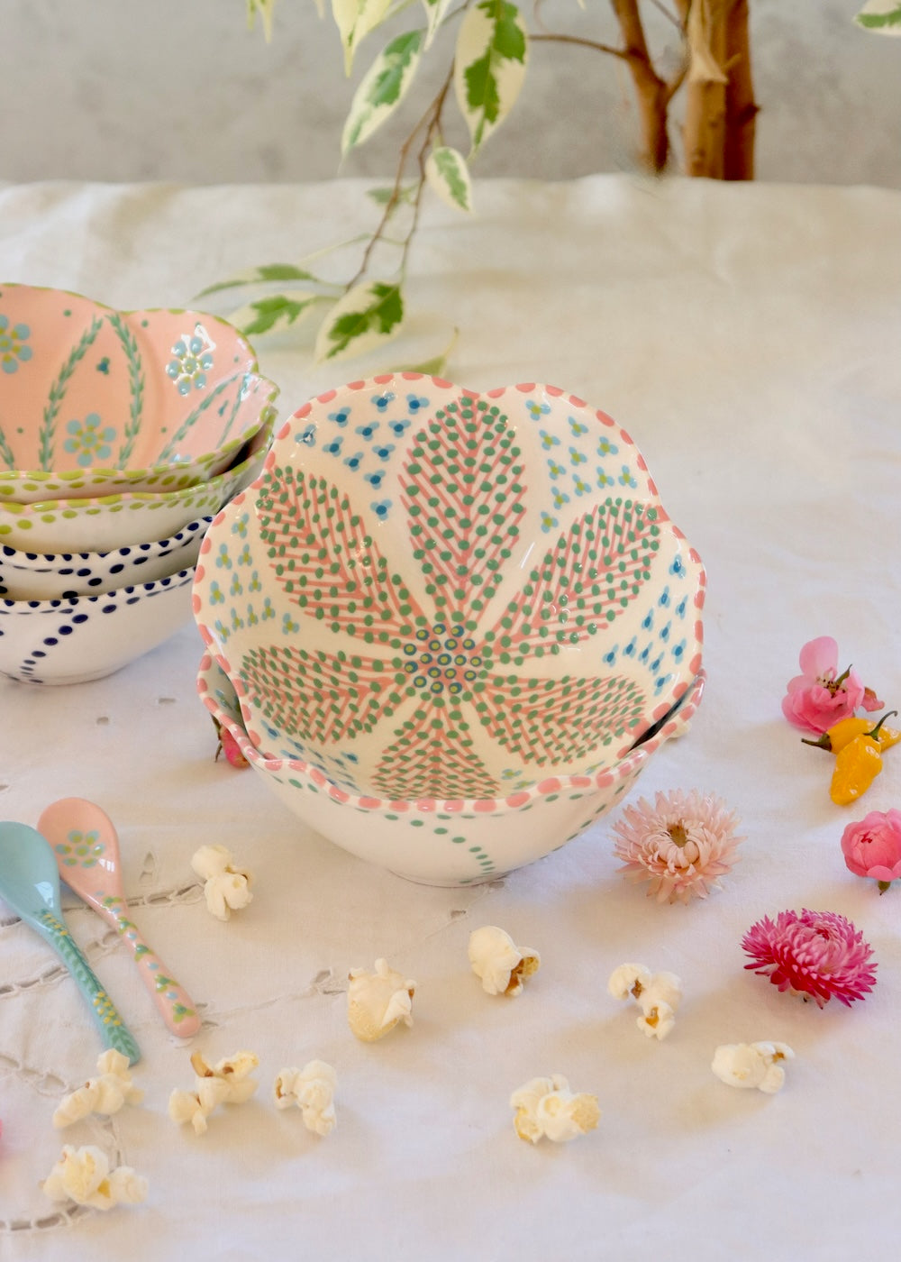 Pudding Bowl -  White & Pink