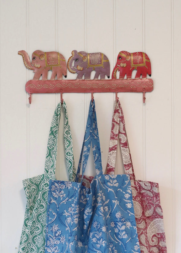 Three Elephant Hook - Pink
