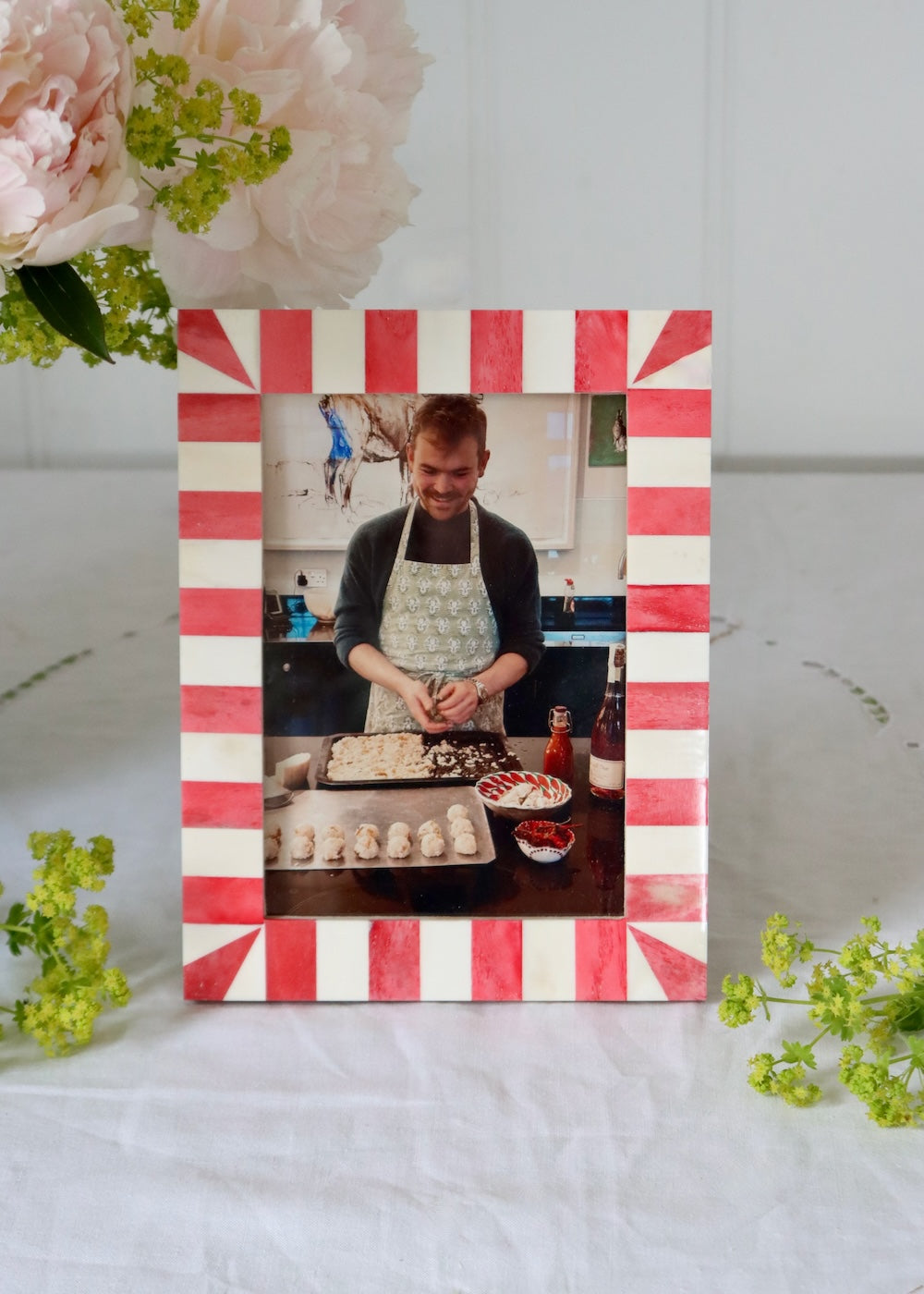 Photo Frame- Red Stripe