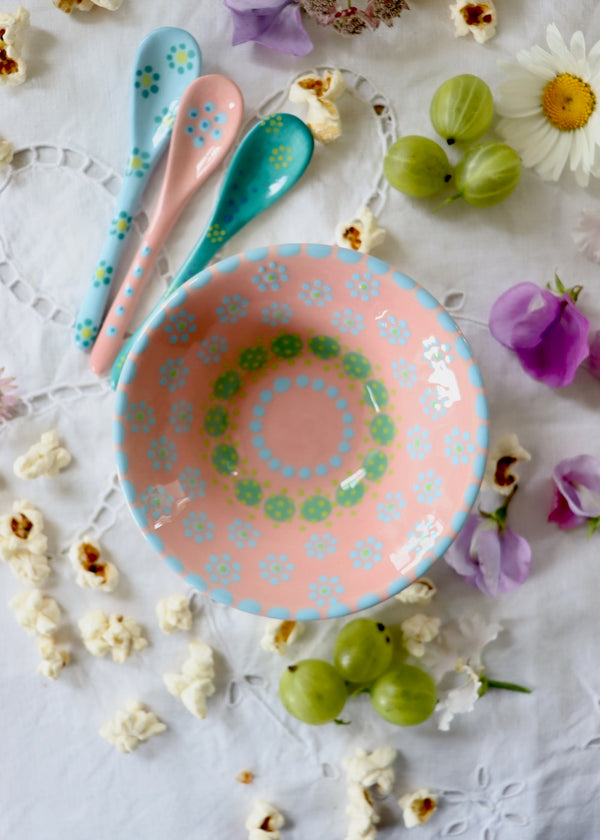 NEW IN: Nut Bowl - Pink with Blue Daisies