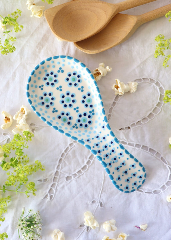 Spoon Rest White With Big Blue Daisies
