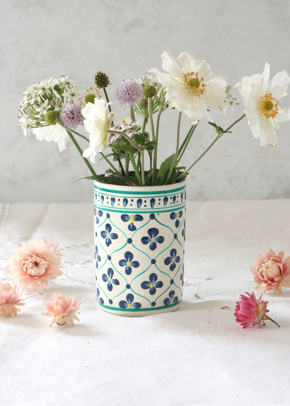 Brush Pot - White and Blue Flowers