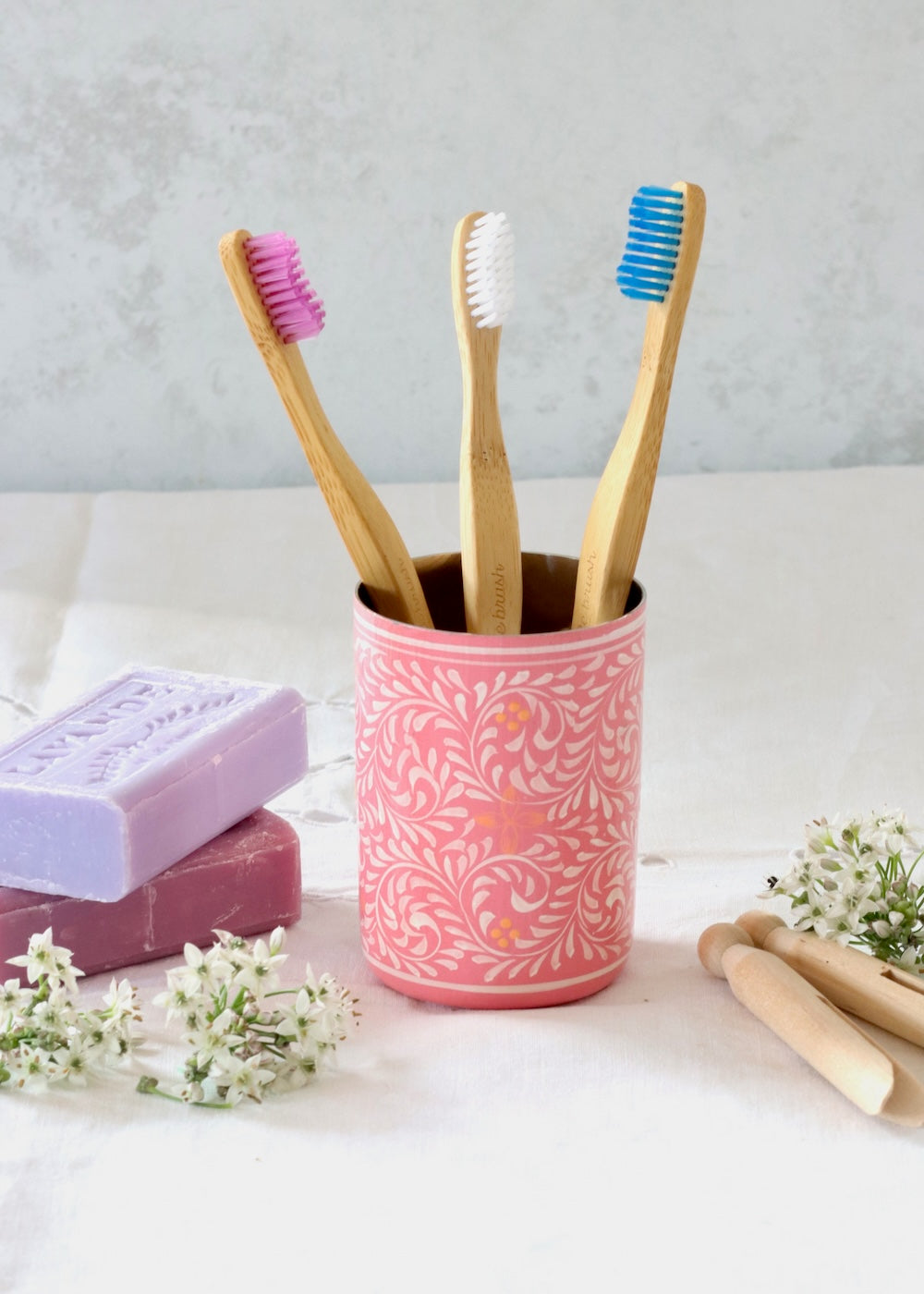 Brush Pot - Pink