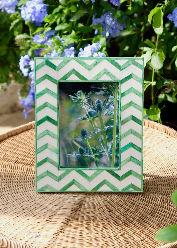 Photo Frame - Green Zig Zag