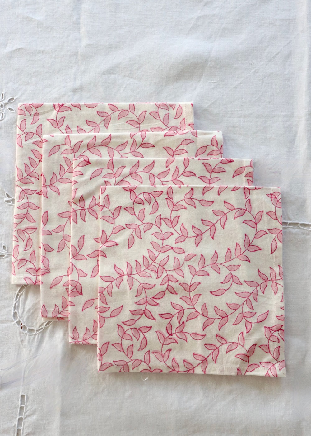 Set Of 4 Napkins - Little Pink Leaf