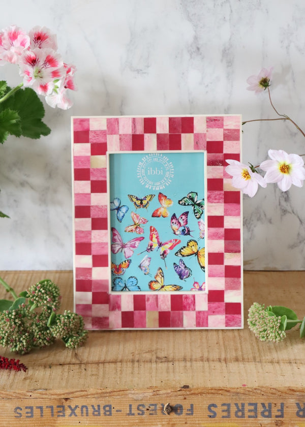 Photo Frame - Pink Checkerboard