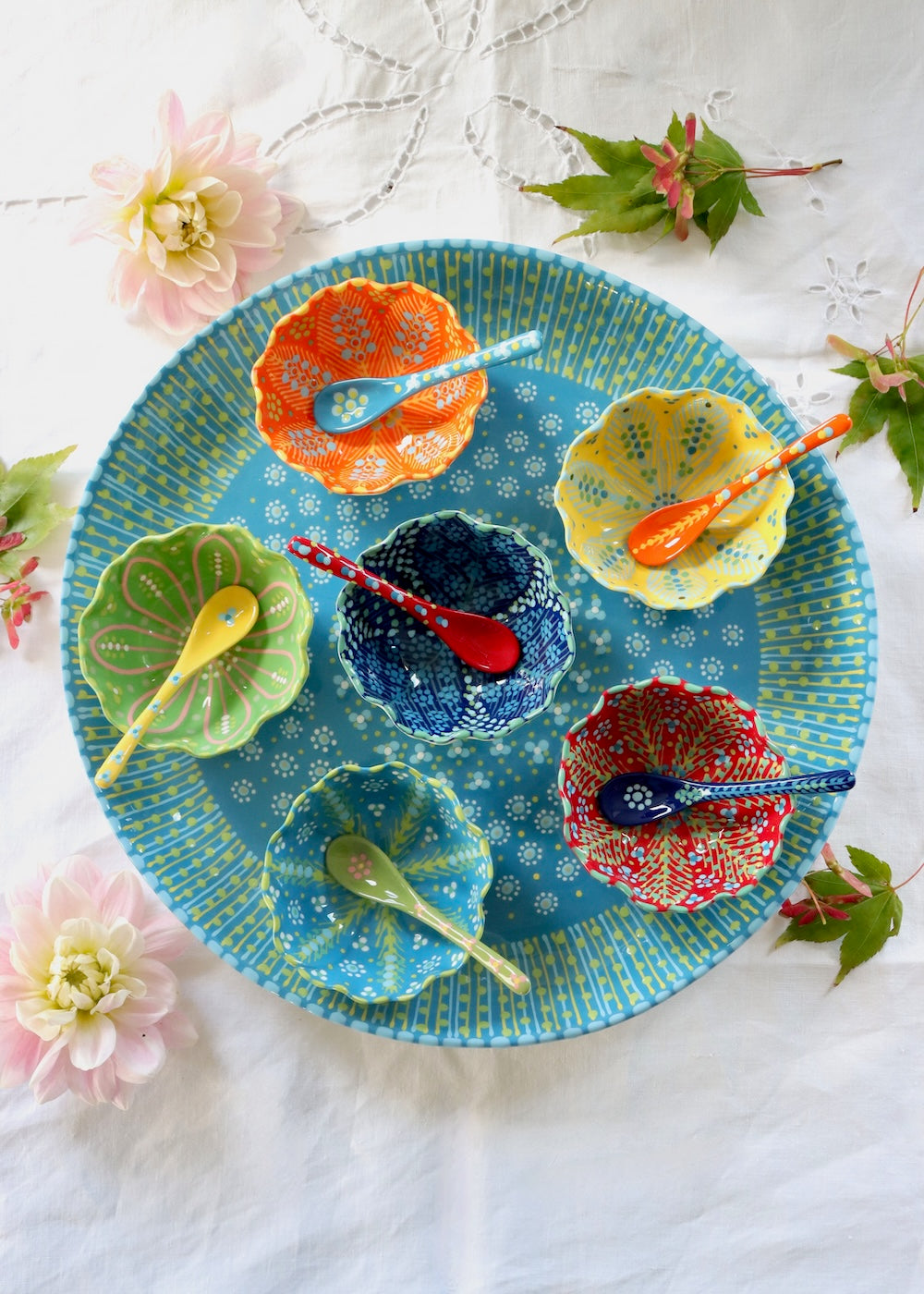 Round Serving Platter, Ramekin & Spoon Set: Rainbow