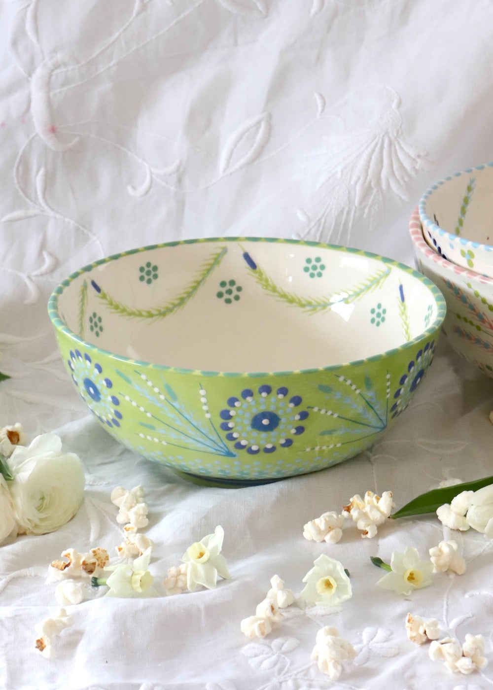 Fruit Bowl - Lime with Blue Daisy