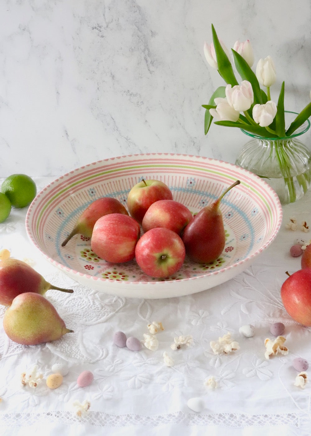 Olivia Fruit Bowl - White & Pink