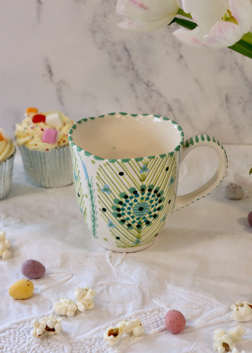 Waterlily Mug - White with Teal Daisy