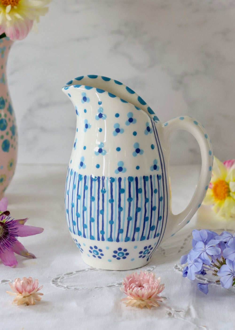 Plump Jug White & Blue
