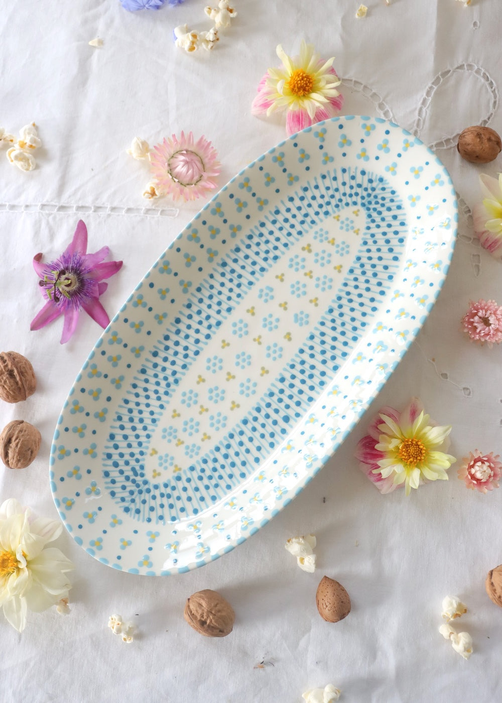 Margo Platter - White & Blue