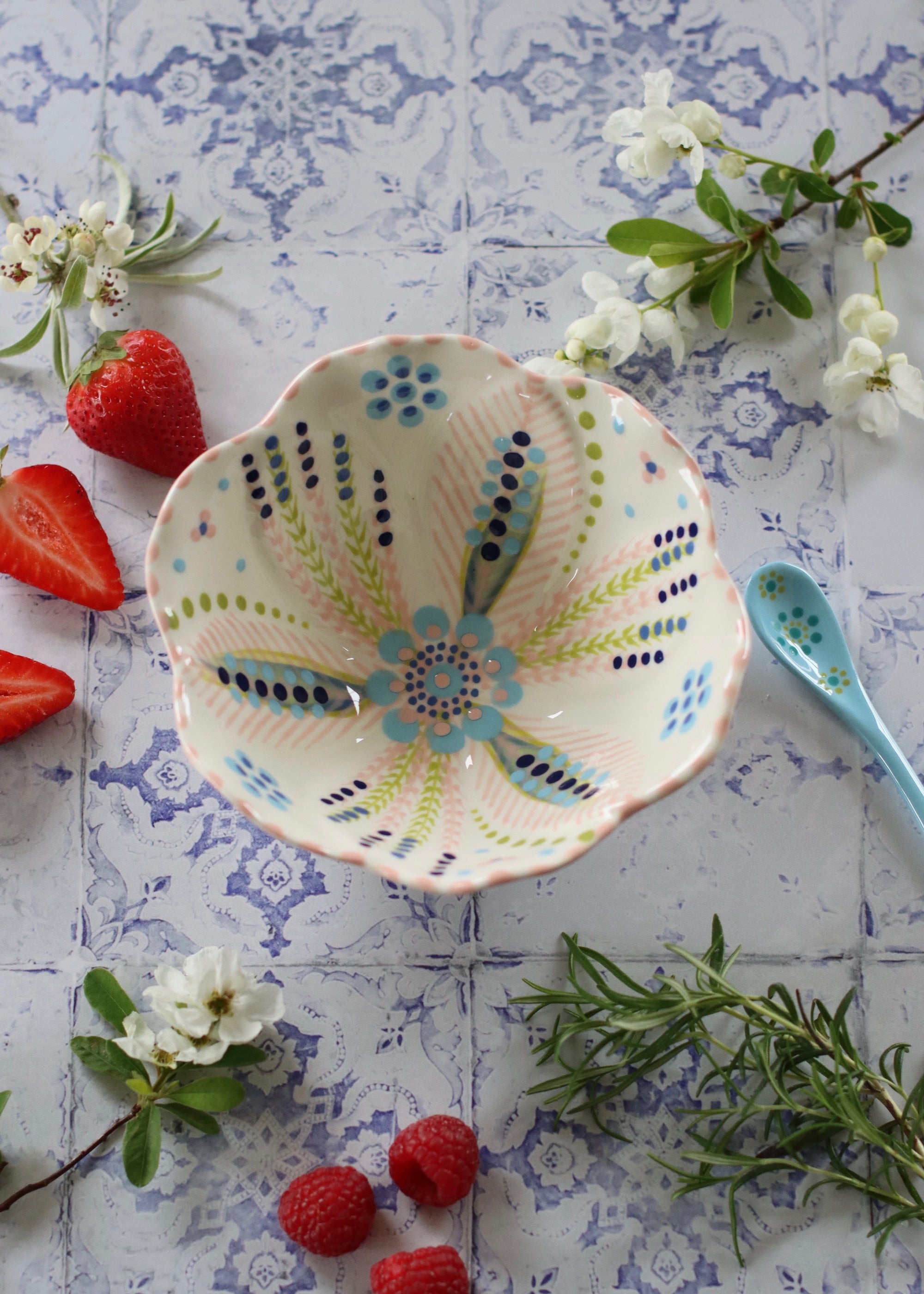Pudding Bowl - White with Pink and Pale Blue