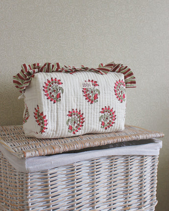 Josephine Wash Bag #color_seedling-green-rococo-red