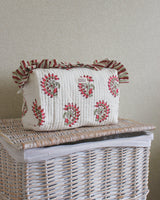 Josephine Wash Bag #color_seedling-green-rococo-red