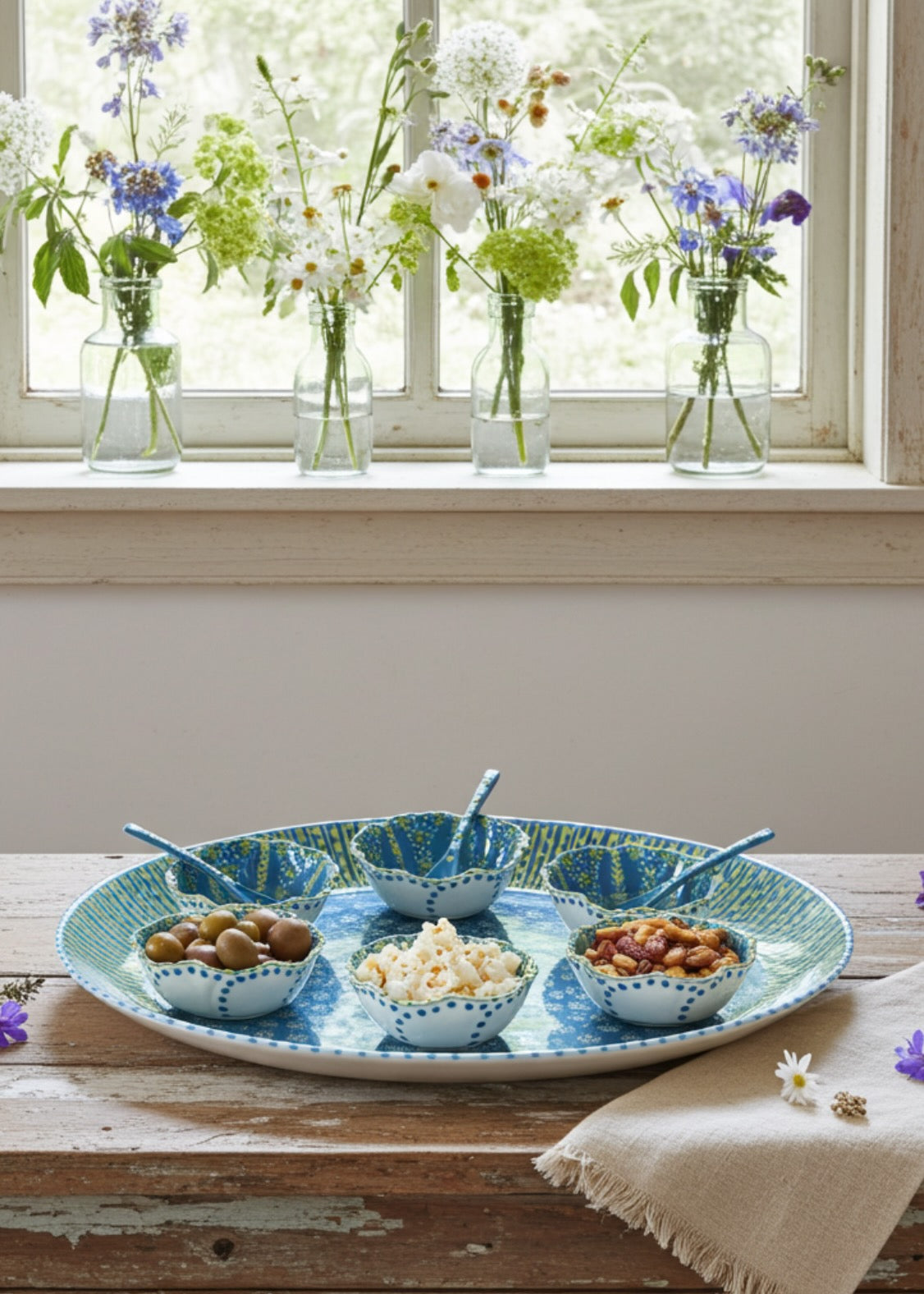 Round Serving Platter, Ramekin & Spoon Set: Turquoise