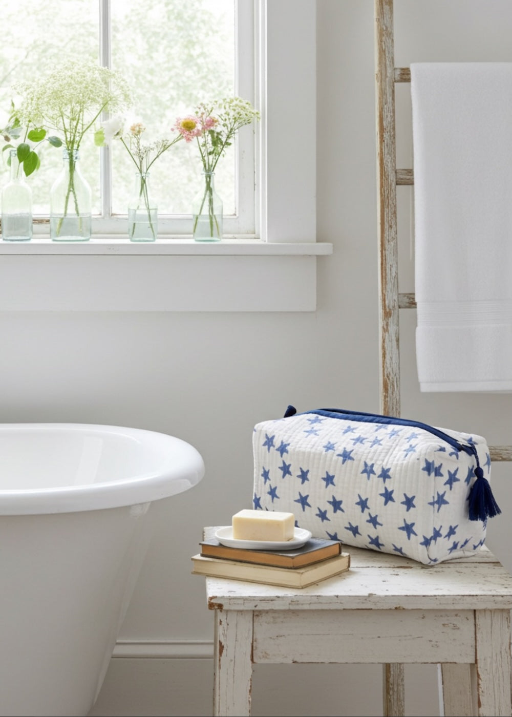 Wash Bag Spring Blue Star