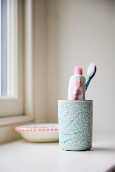 Lila Pot
